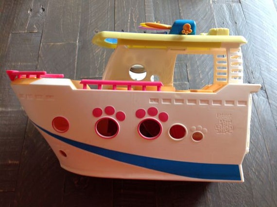 littlest pet shop boat