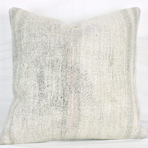 Turkish Hemp Kilim Pillow 20x20,Kilim throw Pillow, Vintage Handmade kilim pillow,Decorative Turkish Hemp pillow cover for Sofa,White Pillow