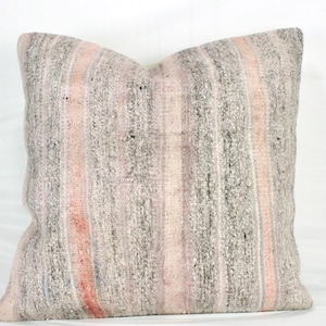 Turkish Kilim Pillow Cover 20x20, Purple Pink kilim pillow, Boho kilim cushion, Turkish throw pillow, decorative vintage pillows for sofa.