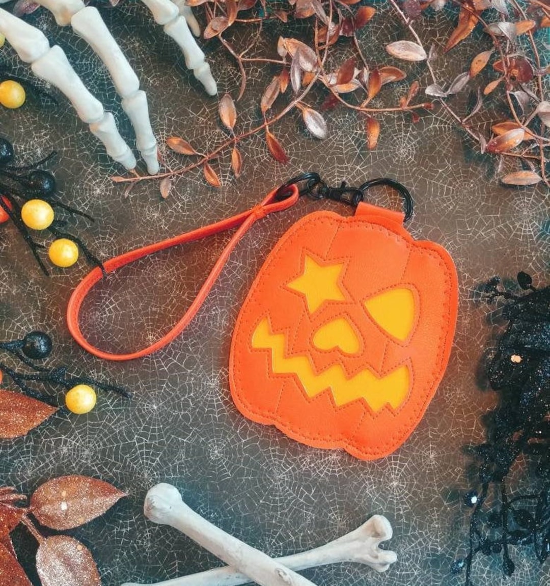 Jack-o-lantern One Starry Eye Orange Yellow Carved Pumpkin