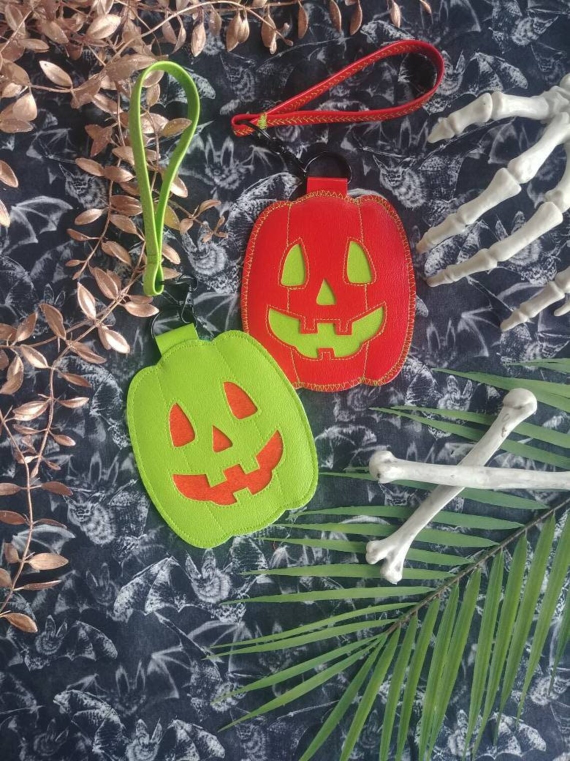 Christmas Jackolantern Red & Green Carved Pumpkin Coin Etsy UK