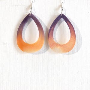 Boucles d'oreilles fantaisie, Résine cristal, Métal argenté, Bijou original. 130325