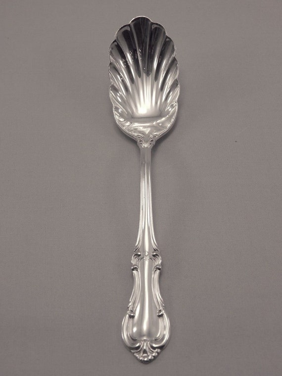 International Joan of Arc Sterling Silver Teaspoon 5 7//8/" New in Package