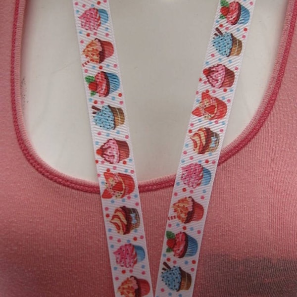 Cupcake ruban lanyard breakaway handmade Id Holder cakes cute