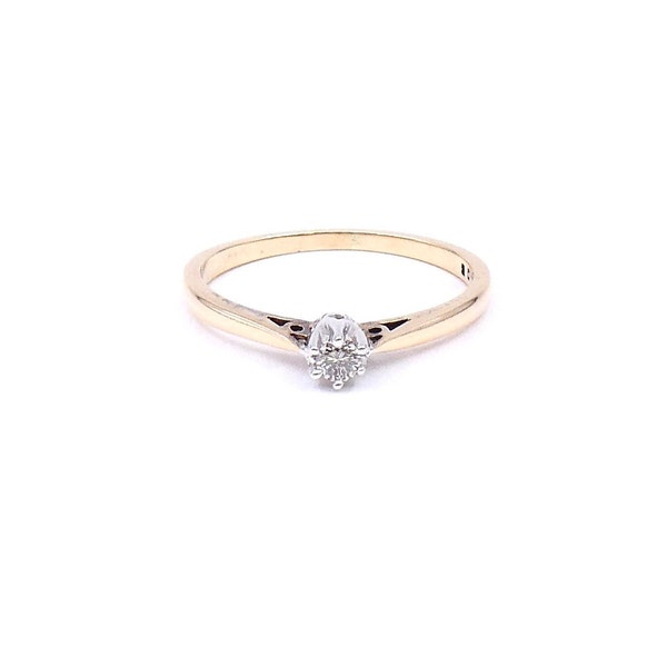 Vintage small diamond ring, vintage diamond solitaire in 9kt gold, affordable diamond ring.