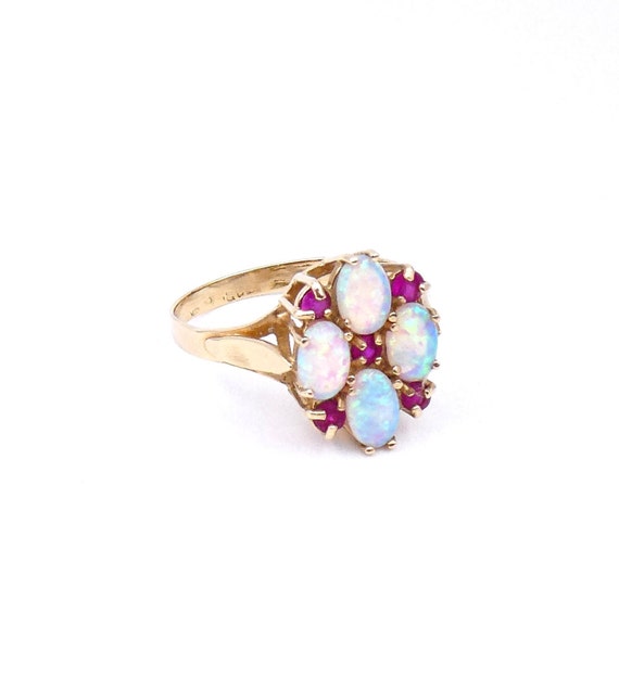 Vintage opal cluster ring in ornate gold setting,… - image 6
