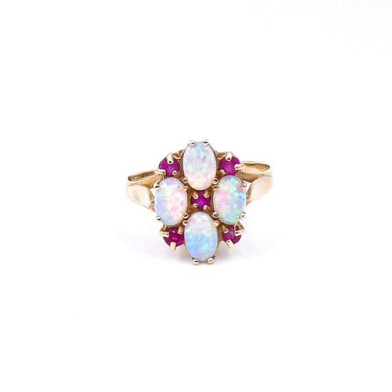 Vintage opal cluster ring in ornate gold setting,… - image 1