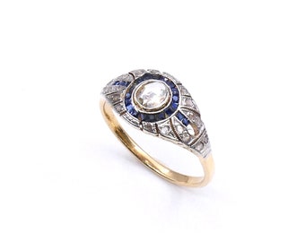 Art Deco sapphire ring with diamonds, antique sapphire ring with a rose cut diamond set in 18kt gold.