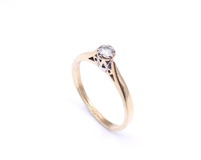 Vintage gray diamond solitaire ring, a small diamond ring set in 9kt gold, a recent vintage diamond ring.