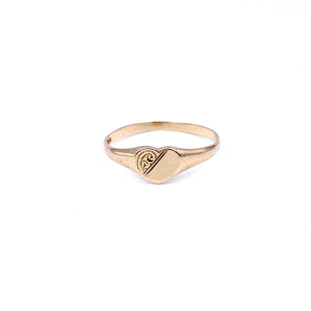 Vintage Gold Heart Ring With a Little Engraving a Dainty Gold - Etsy