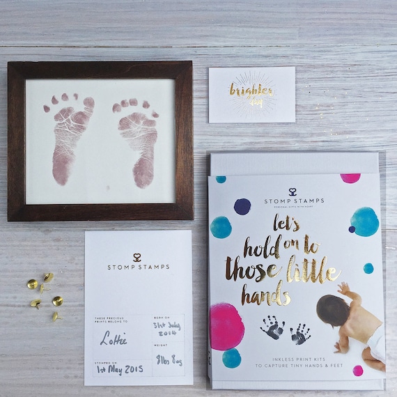 Inkless Wipe Handprint & Footprint Kit Safe From Birth. Take in