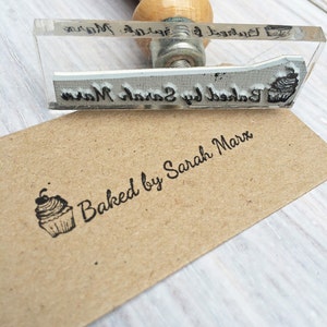 Gepersonaliseerd gebakken per postzegel | Bakstempel | Cupcake stempel | Gift voor bakkers | Aangepaste bakstempel | VK | Schepen wereldwijd