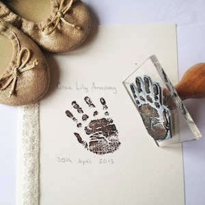 Timbro impronta mano / Regalo neonato / Timbro impronta mano personalizzato / Timbro impronta mano personalizzato / Timbro firma neonato / Regno Unito / Spedizioni in tutto il mondo