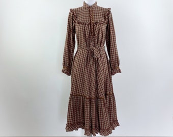 1970s 70s maxi dress, 1970s dress, 1970s 70s prairie dress, 70s boho dress, cottagecore maxi dress, flounces dress, peasant dress