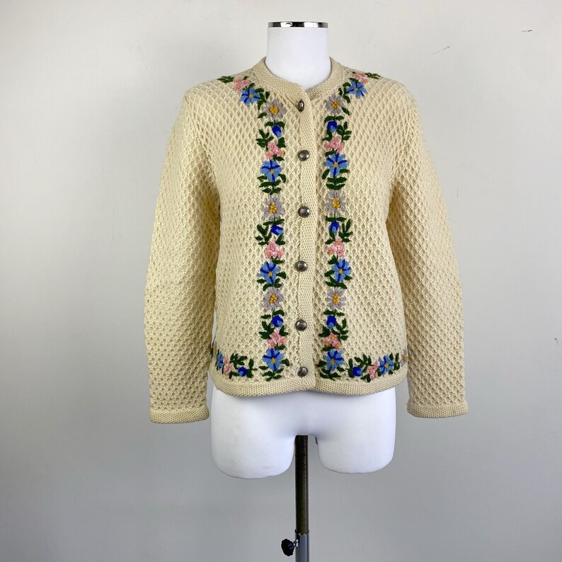 knit cardigan with embroidery