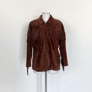 vintage 90 UNITED COLORS of BENETTON veste en daim marron à franges, veste d'hiver en daim, veste à franges, franges des années 80, daim à franges