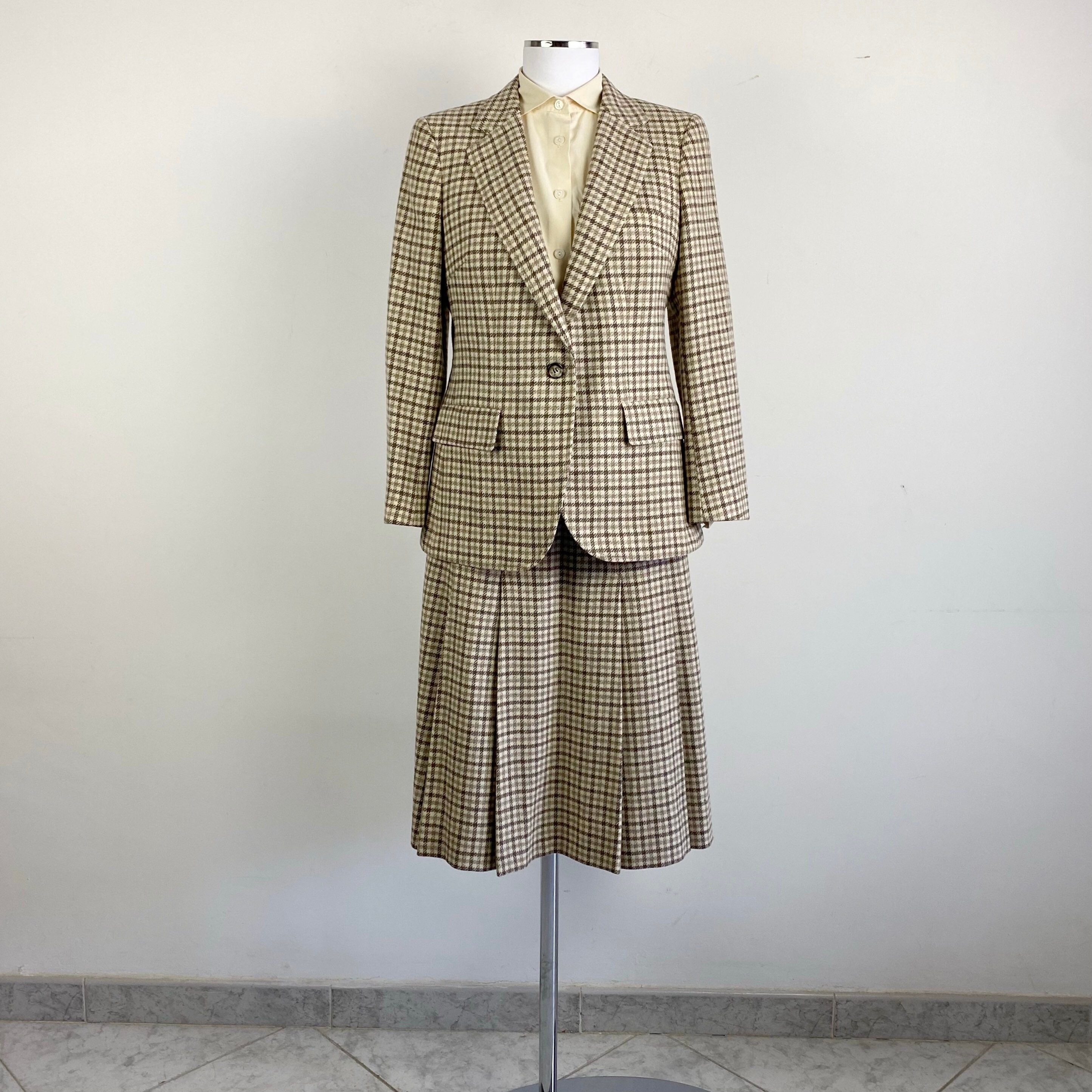 BURBERRY Skirt Suit Burberrys Irish Tweed Burberrys - Etsy