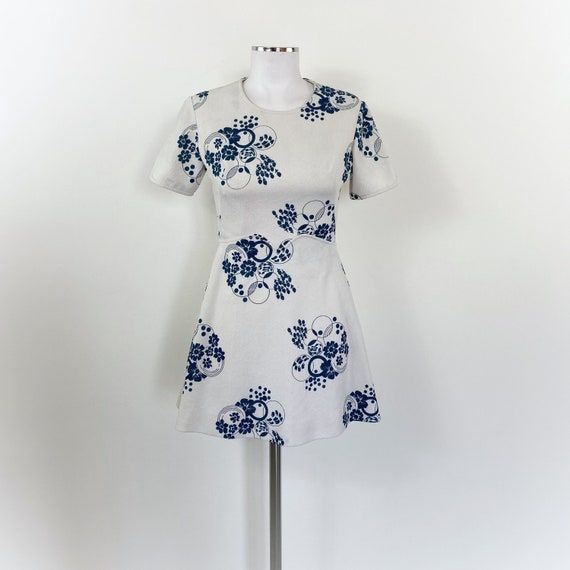 Vintage 60s floral dress, 60s flared dress, 60s m… - image 1