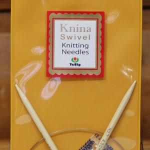 Rundstricknadeln "Knina Swivel" aus Bambus von Tulip Company in Japan. Größen: US 6-8.