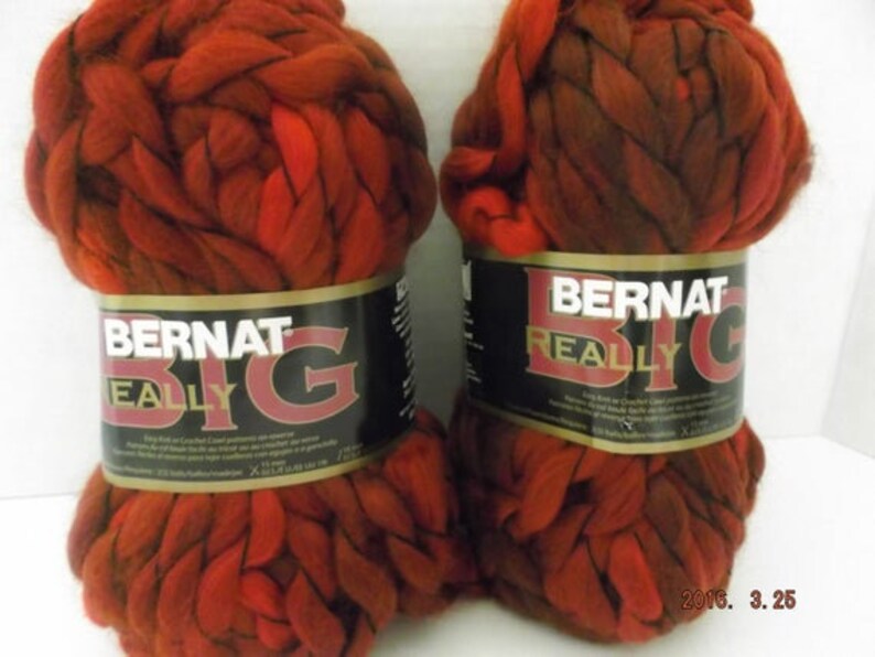 Bernat Really Big yarn. Two colors, Grand Canyon and Morocco. Grand Canyon