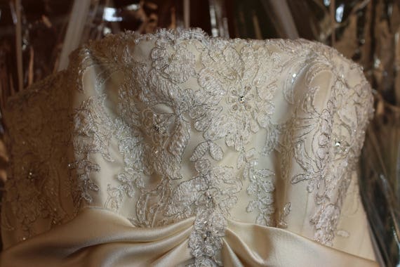 New size 10 Maggie Sottero's couture wedding gown… - image 7