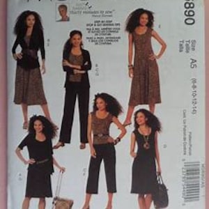 McCalls women&#39;s clothing patterns.
