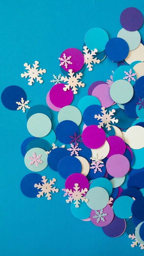 58 Best Images Snowflake Theme Decorations : Amazon Com Snowflake Swirls Decoration 30pcs Konsait Merry Christmas Snowflake Hanging Swirls Garland Foil Ceiling Ornaments For Xmas Winter Wonderland Holiday Party Decor Supplies Already Assembled Toys Games