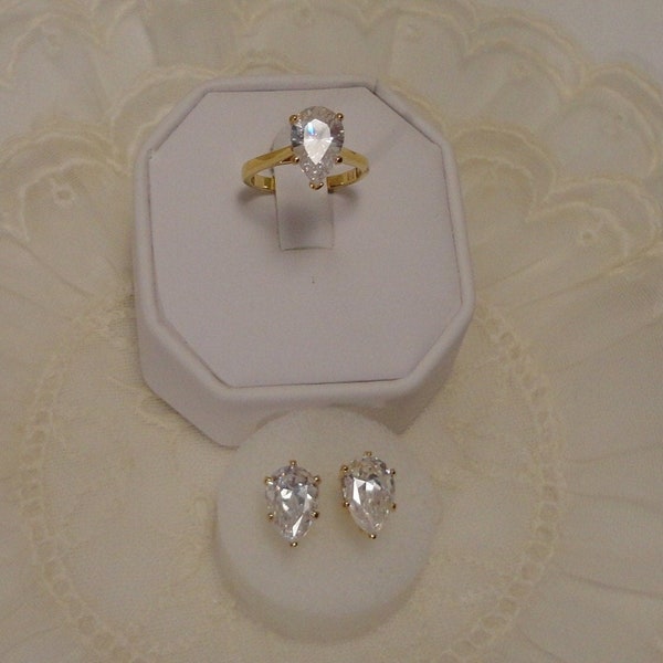 Sale Vintage Avon Pear Shape CZ Ring & Matching CZ Pierced Earrings.
