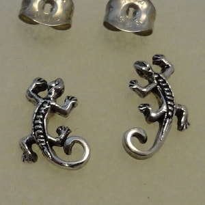 Vintage 925 Sterling Silver Tiny Gecko Pierced Earrings Hand Crafted