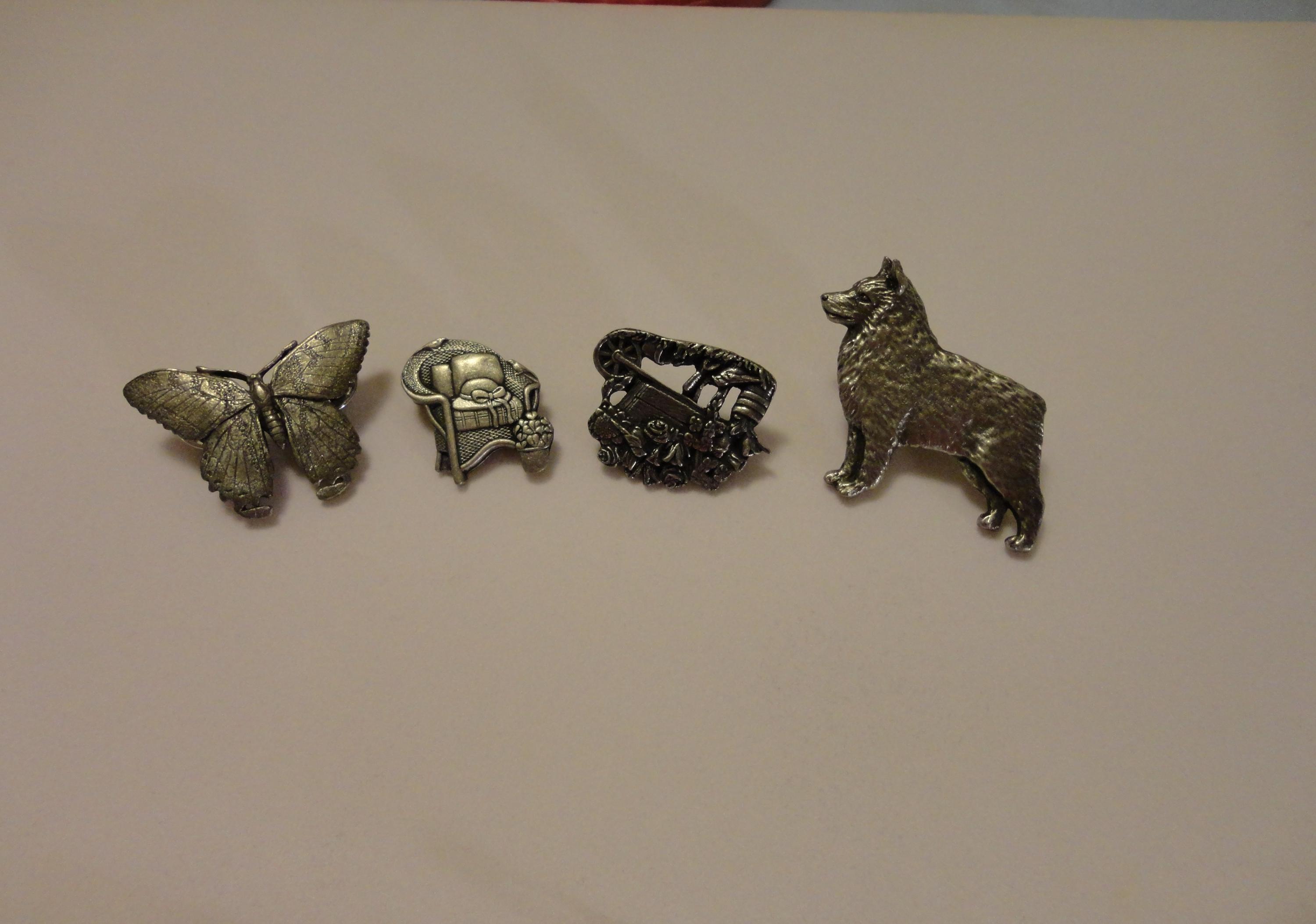 ピンズ　GG HARRIS FINE PWETER シャークピンズ3点セット Gg Harris Pewter - Etsy