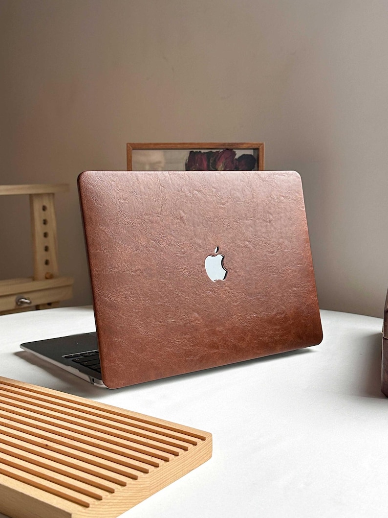 Chestnut brown Leather Case for All New MacBook M4 Air 13" 2025 A2681 A3113 Pro 13 A2338 Pro 14 15 2021 Pro 16 inch Laptop Case Gift For Dad image 4