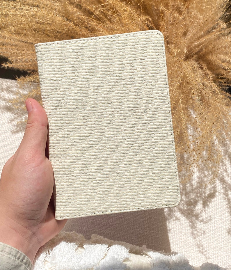 Personalized Beige Woven Leather paperwhite 6.8 case All kindle paperwhite 2021/2022 case kindle case paperwhite cover kindle 10th 11th image 10
