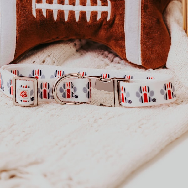 Ohio State Buckeye Helmet Paw Print Dog Collar: Show Your Team Spirit in Style