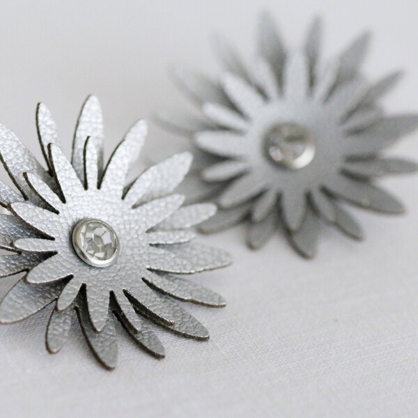 Calendula earrings - customizable faux leather earrings