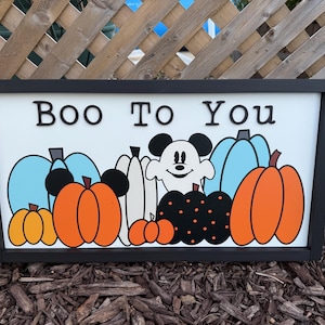 Mouse-Inspired Halloween Sign: 3D &#39;Boo To You&#39; Pumpkin Decor