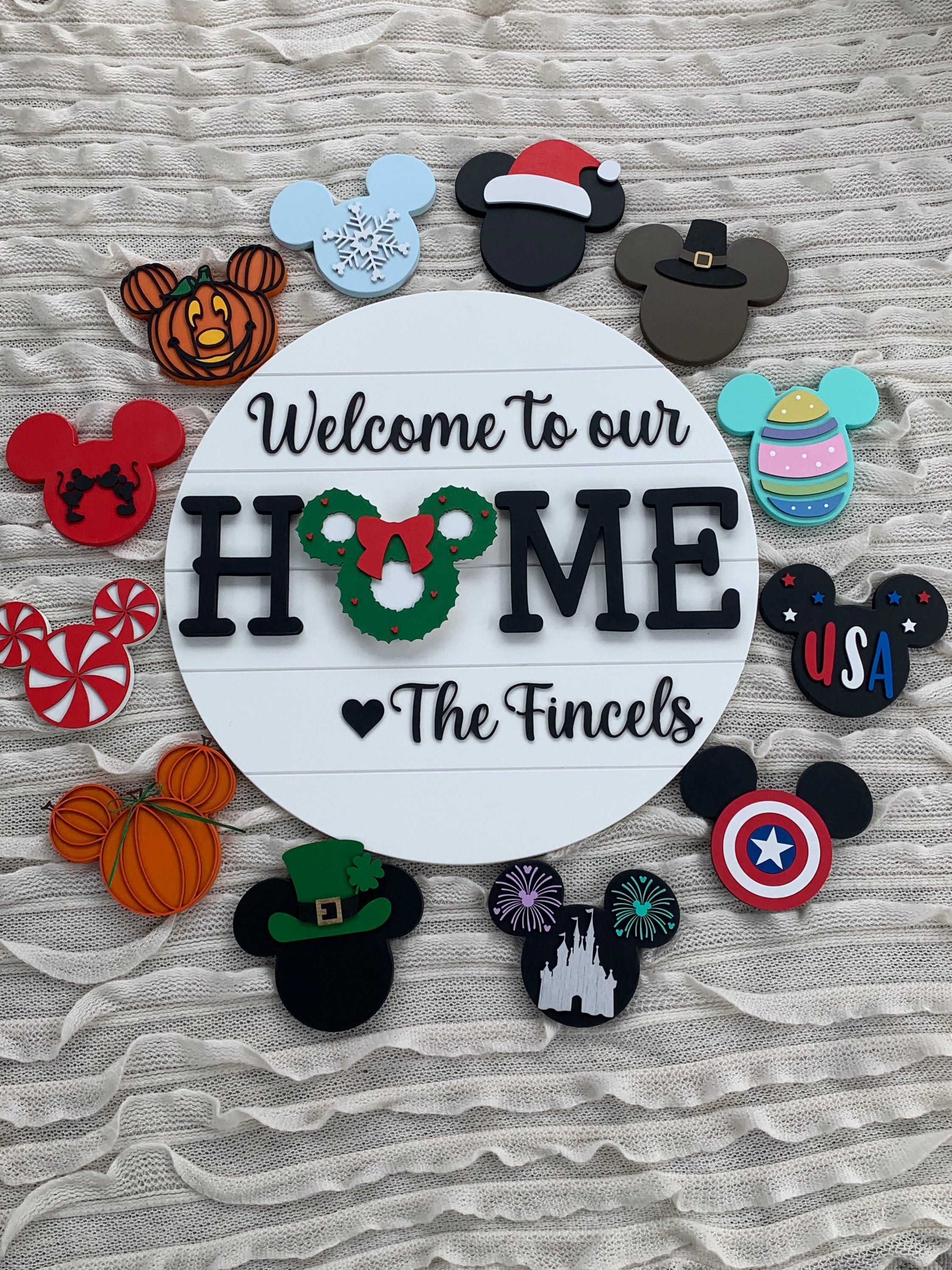 Interchangeable  Mouse Home Sign: Personalized Last Name Welcome Decor