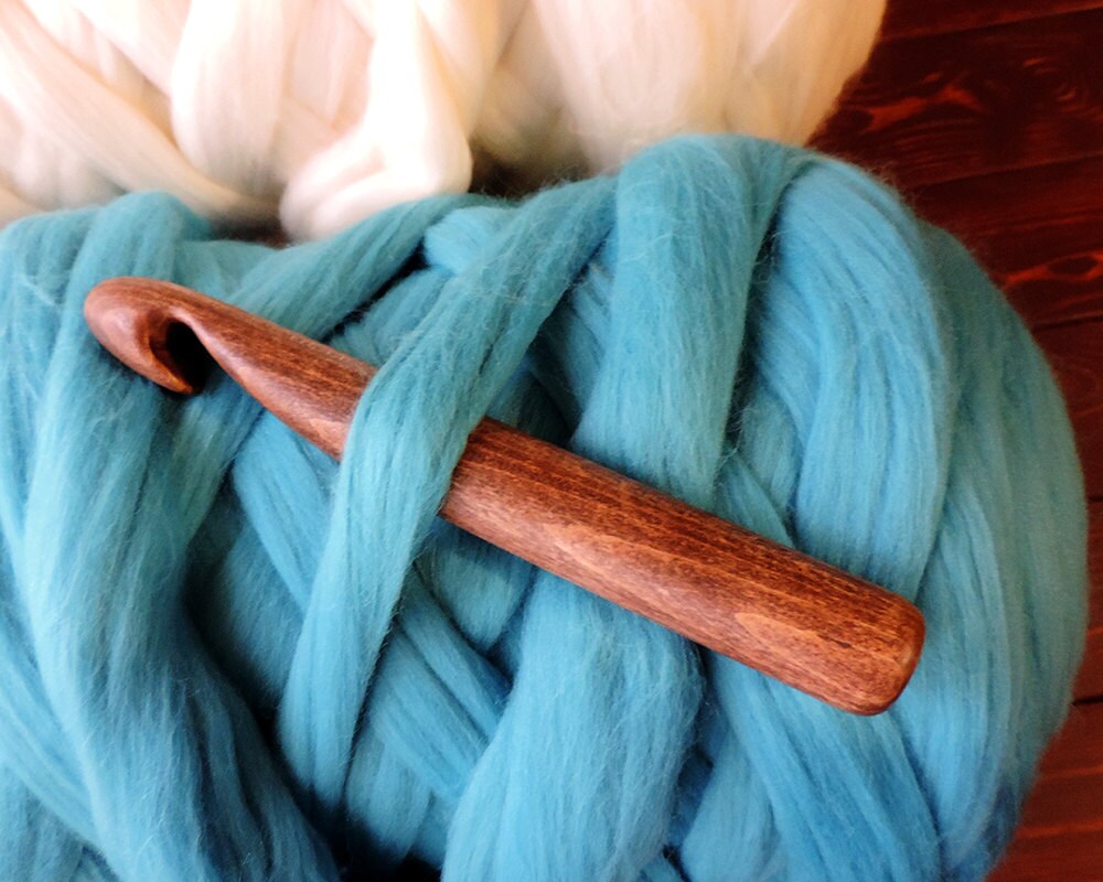 25mm giant crochet hook Beech wood hook U Size Crochet Etsy