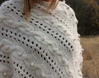 Alpaca Pullover - Handknit - White Triangle Shawl / Triangle Scarf