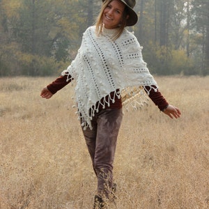 Alpaca Pullover - Handknit - White Triangle Shawl / Triangle Scarf