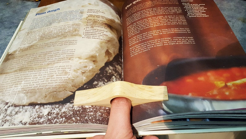 page holder for disabled readers