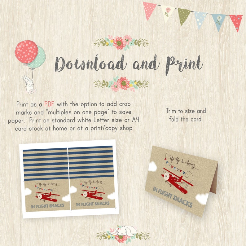Puede incluir: Una invitaci&oacute;n imprimible con un tema de avi&oacute;n vintage. El dise&ntilde;o incluye un biplano rojo, nubes y el texto "Up Up & Away" y "In Flight Snacks". La invitaci&oacute;n est&aacute; dise&ntilde;ada para ser impresa como PDF.