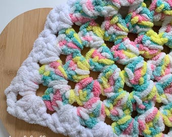 PDF かぎ針編みパターン | おばあちゃんのスクエア ブランケット | 大きな連続おばあちゃんステッチ アフガン | 子供と赤ちゃんのブランケット | 初心者向けの簡単な縫わないかぎ針編み