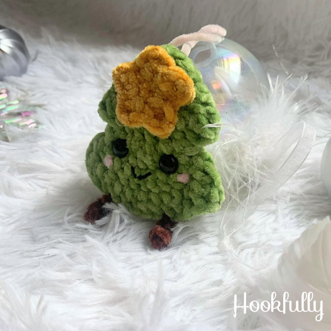 40 Free Christmas Crochet Patterns – Creative Projects 21 Crochet Pattern Christmas Tree Ornament Hanging