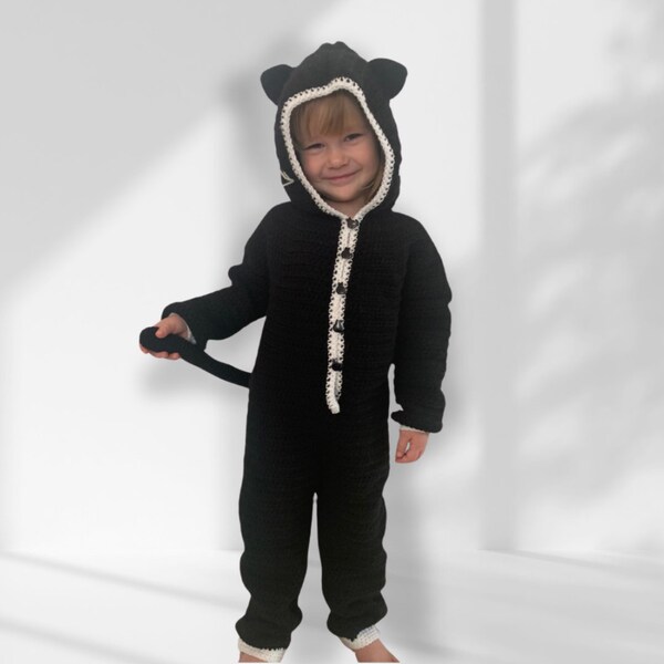 PDF Crochet Pattern - Black cat kids onesie pyjamas - Hooded sleep suit - Children's clothes - Halloween costume - Unsex, boys or girls.