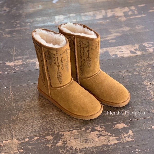 Winter Boots by Merche Mariposa