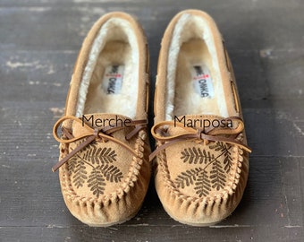 Moccasins Slippers, Leaf by Merche Mariposa