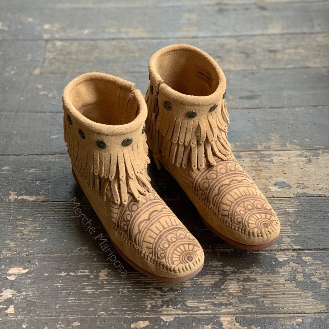 Bottes Minnetonka Taille US 10 (Femmes) - Suède Marron, Style Mocassin Avec Franges, Occasion