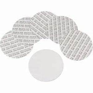 Könnte beinhalten: Ein Satz von sieben weißen runden Siegelaufklebern mit einem sich wiederholenden Muster aus kleinen schwarzen Quadraten. Die Aufkleber sind in einem Halbkreis angeordnet, wobei sich ein Aufkleber in der Mitte befindet.