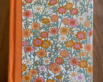 Reading journal - Orange Flowers - holds 128 book reviews