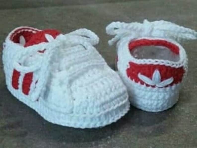 Crochet baby shoes in pure cotton, crochet sportwear, newborn footwear, newborn shoes image 1